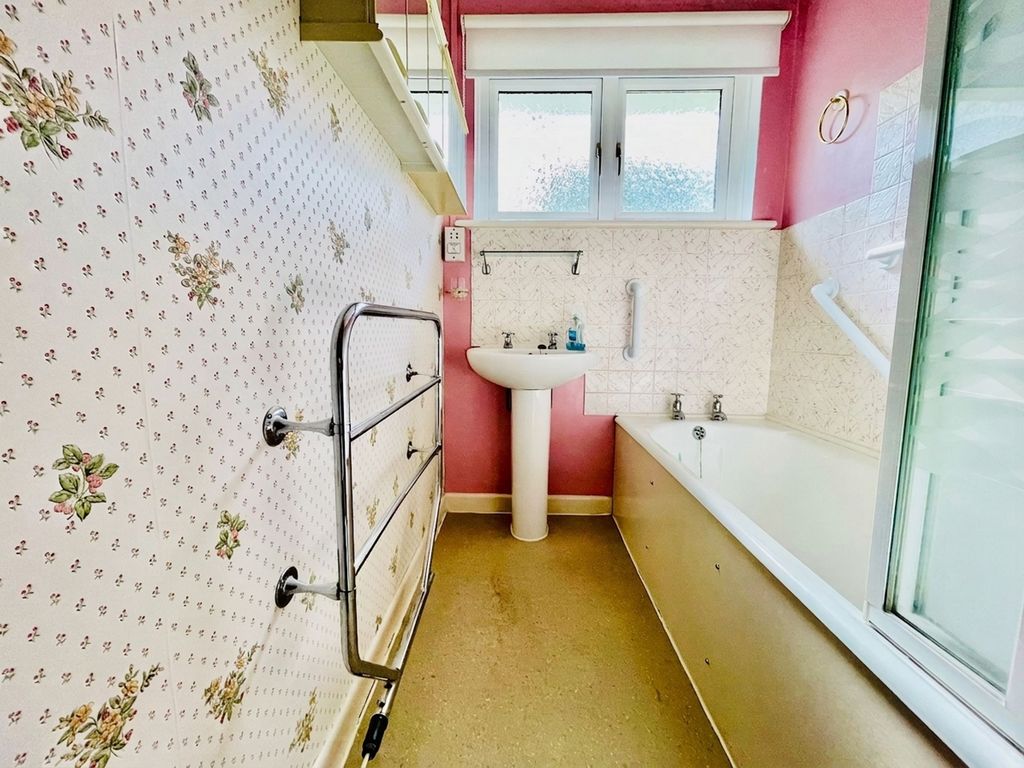 Additional image 10 of 3 bed detached bungalow for saleRosewarne Gardens, Camborne TR14
