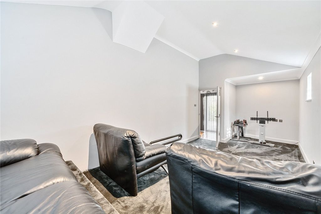 Additional image 12 of 6 bed detached house for saleWoodlands, Walderslade, Chatham ME5