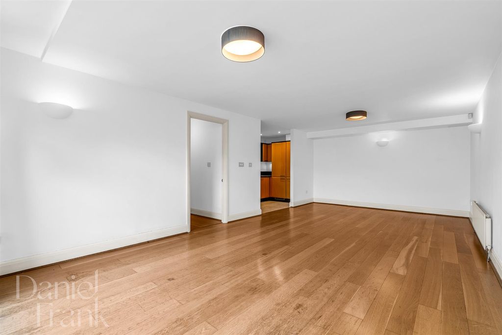 Additional image 4 of 2 bed flat for saleHigh Road, Chigwell IG7