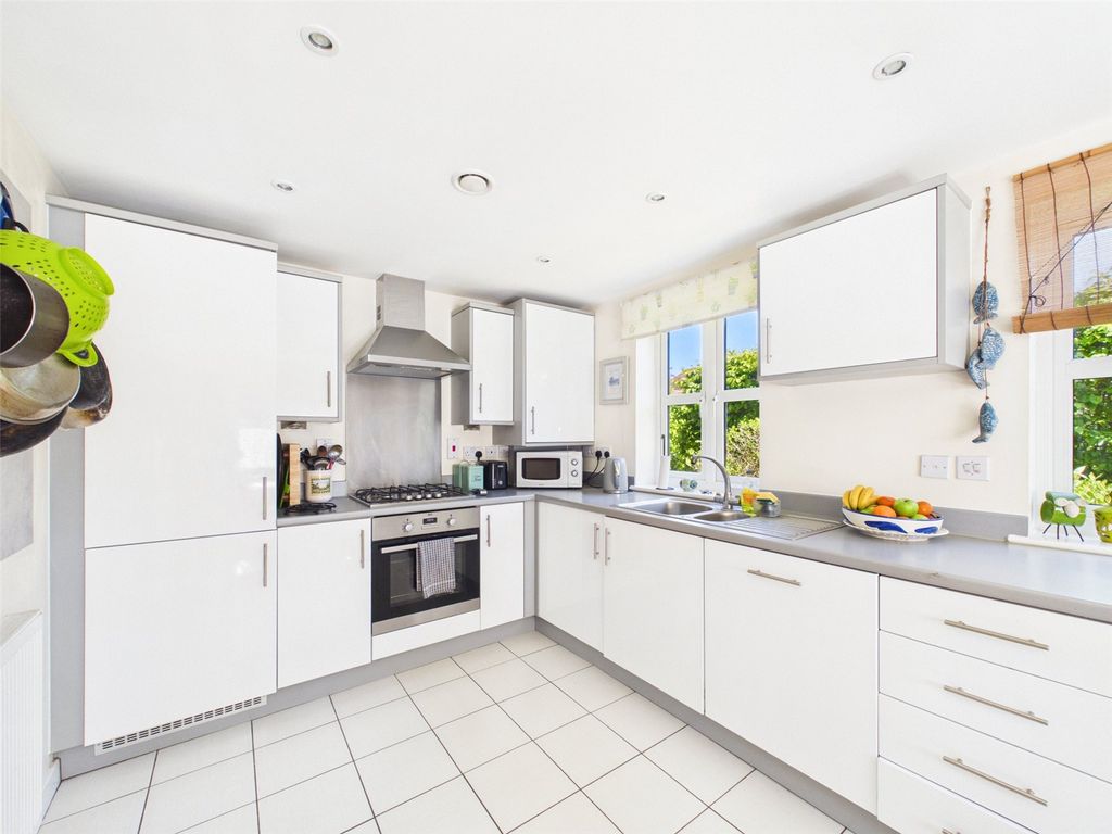 Additional image 10 of 4 bed semi-detached house for saleOld Sawmill Place, Chinnor, Oxfordshire OX39