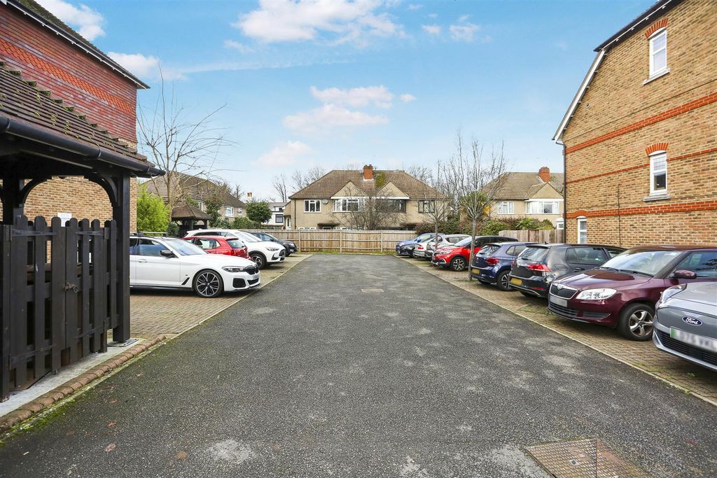 Additional image 10 of 2 bed flat for saleRochester Road, Carshalton SM5