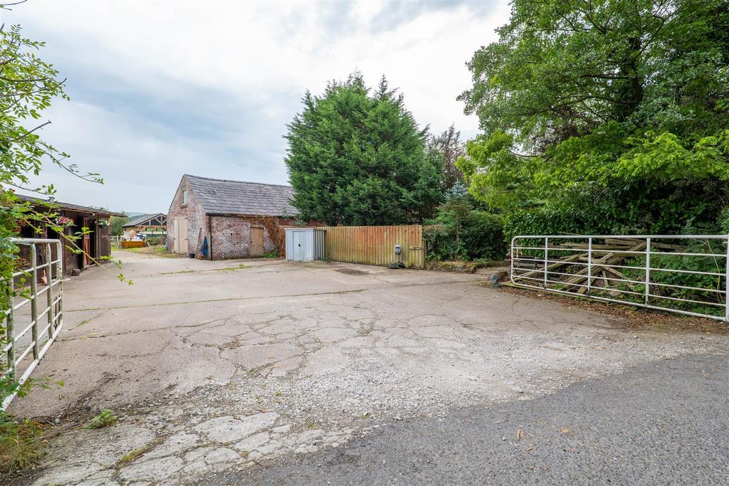Additional image 38 of 4 bed detached house for saleLong Lane, Heath Charnock, Chorley PR6