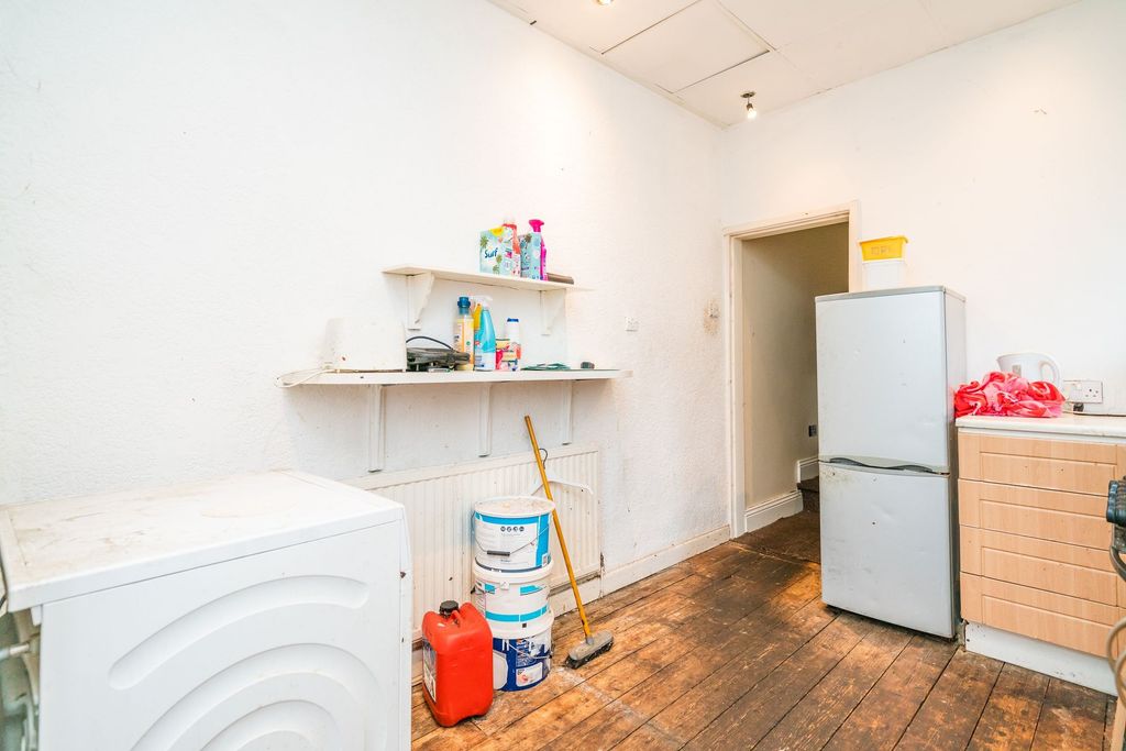Additional image 10 of 3 bed flat for saleEaves Lane, Chorley PR6
