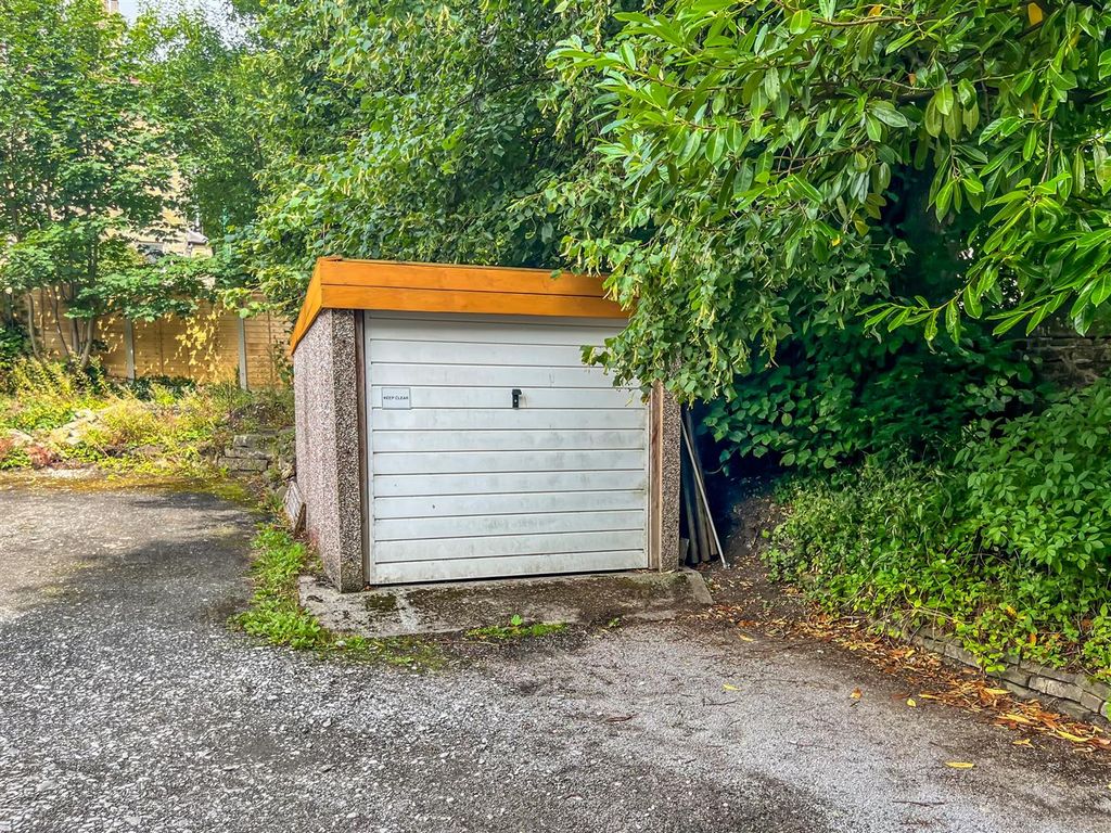 Additional image 11 of 2 bed flat for saleSt Johns Road, Buxton SK17