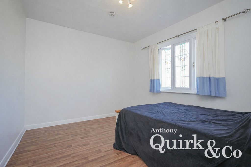 Additional image 18 of 7 bed detached house for saleLong Road, Canvey Island SS8