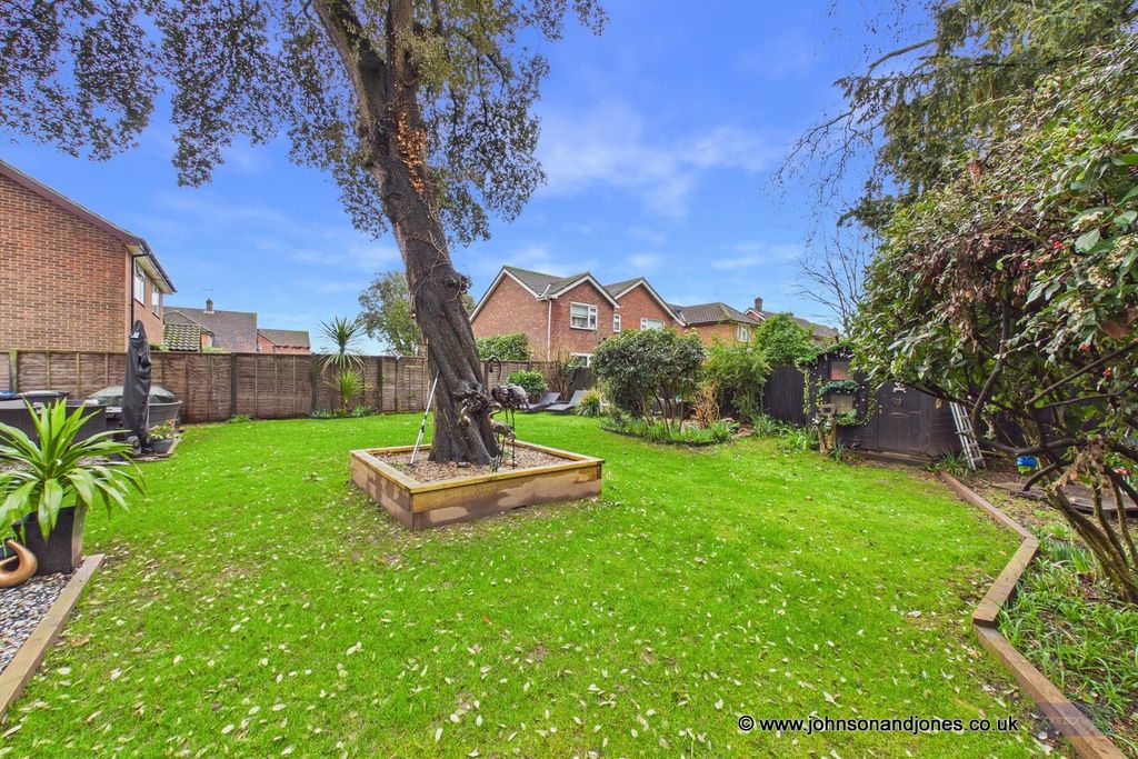 Additional image 29 of 4 bed detached house for saleLittle Green Lane, Chertsey KT16