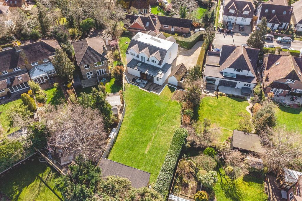 Additional image 23 of 4 bed detached house for saleSycamore Road, Chalfont St Giles HP8