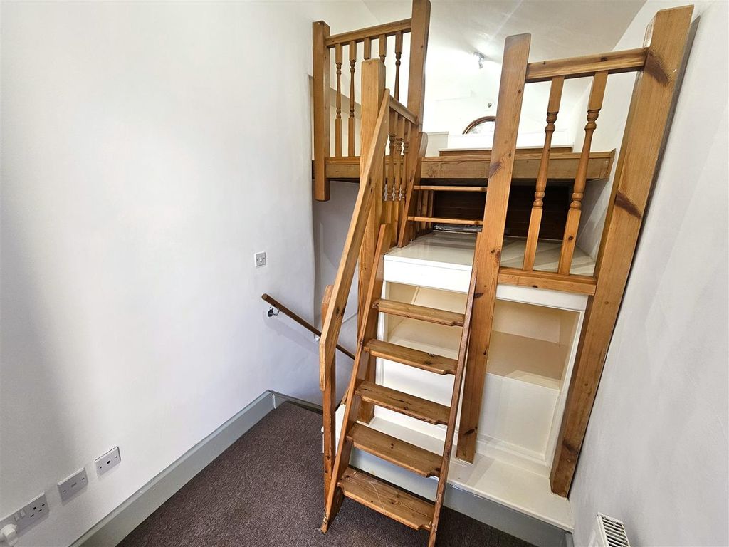 Additional image 5 of 1 bed flat for saleBannawell Street, Tavistock PL19