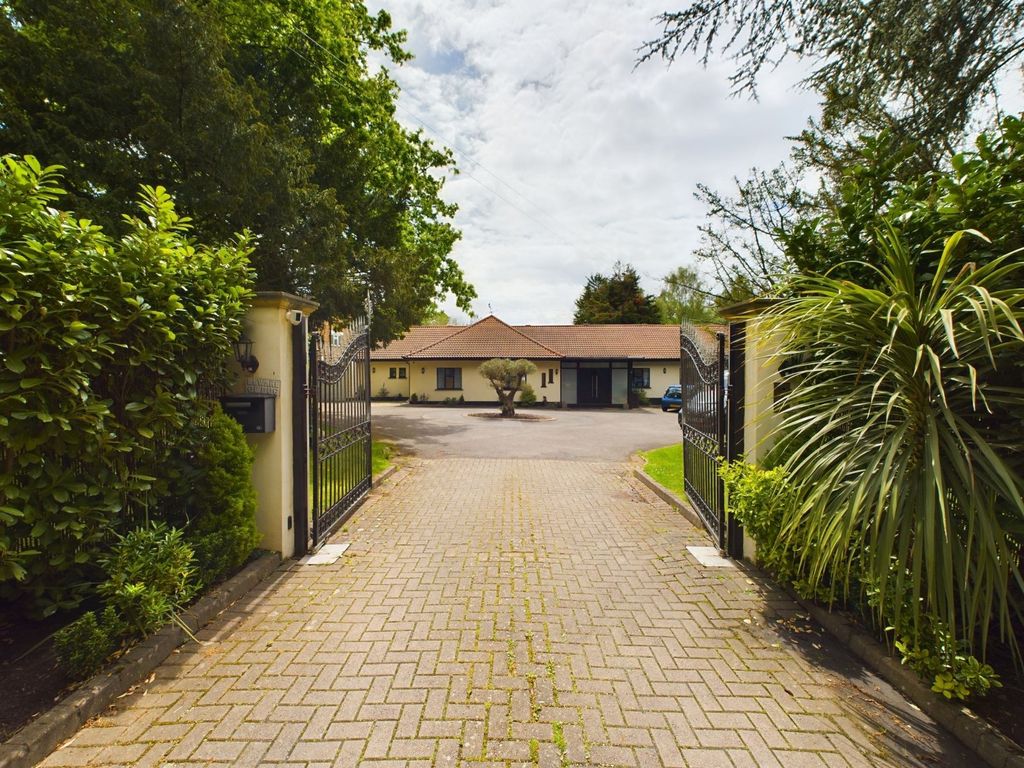 Additional image 42 of 7 bed bungalow for saleRuxbury Road, Chertsey, Surrey KT16