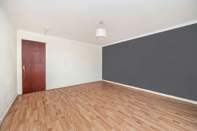 Additional image 3 of 2 bed flat for saleLinks Street, Kirkcaldy KY1