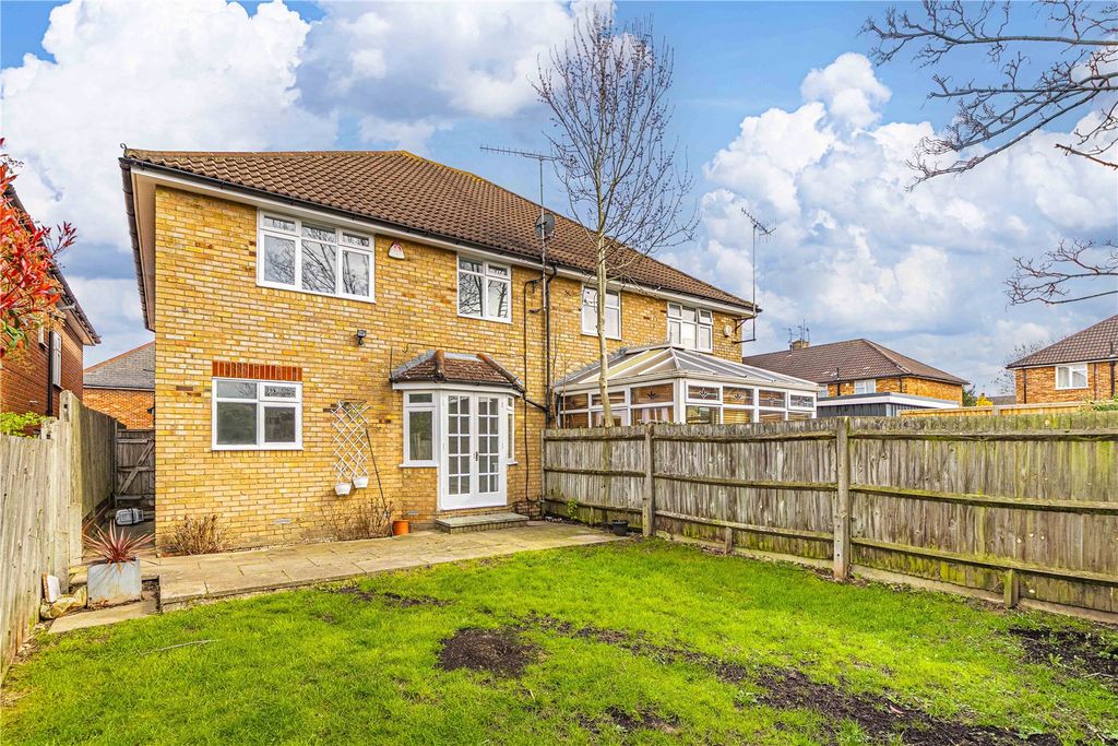 Additional image 17 of 4 bed semi-detached house for saleThe Birches, Bushey, Hertfordshire WD23