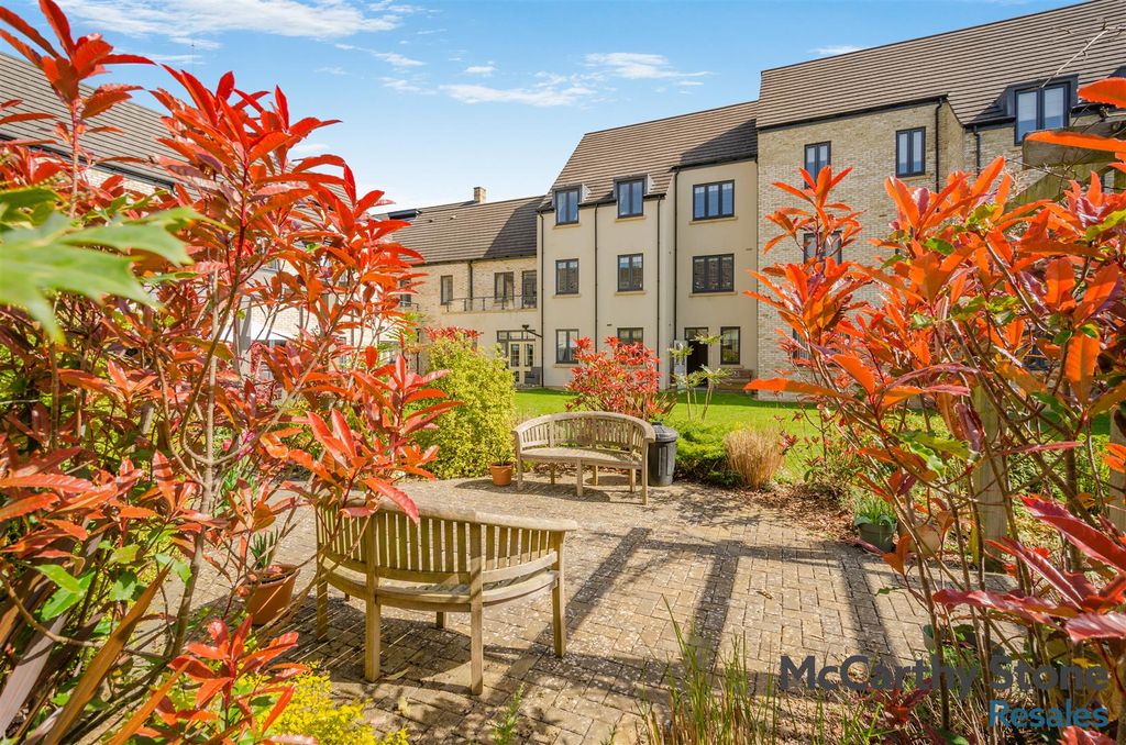 Additional image 24 of 1 bed flat for saleTrinity Road, Chipping Norton, Oxfordshire OX7