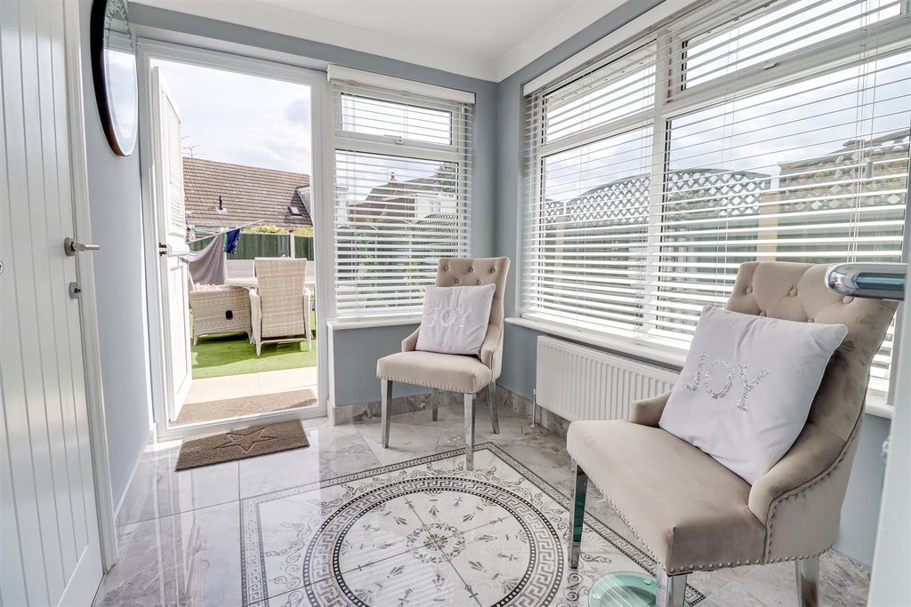 Additional image 11 of 4 bed detached house for saleBarbara Avenue, Canvey Island SS8