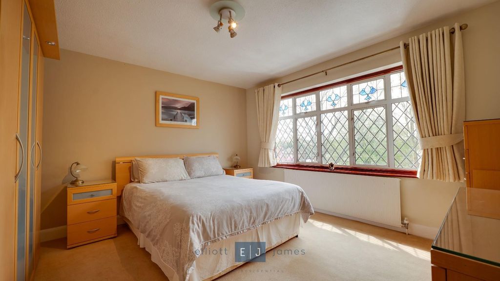 Additional image 25 of 5 bed detached house for saleLee Grove, Chigwell IG7