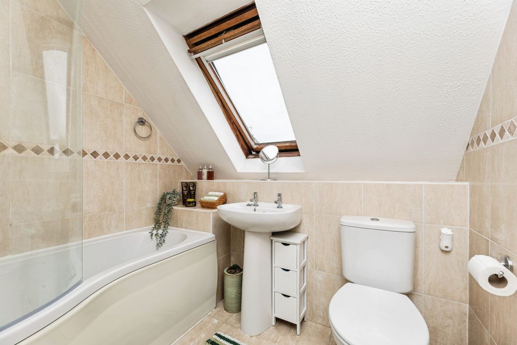 Additional image 18 of 4 bed detached house for saleHillcrest Mount, Townville, Castleford WF10