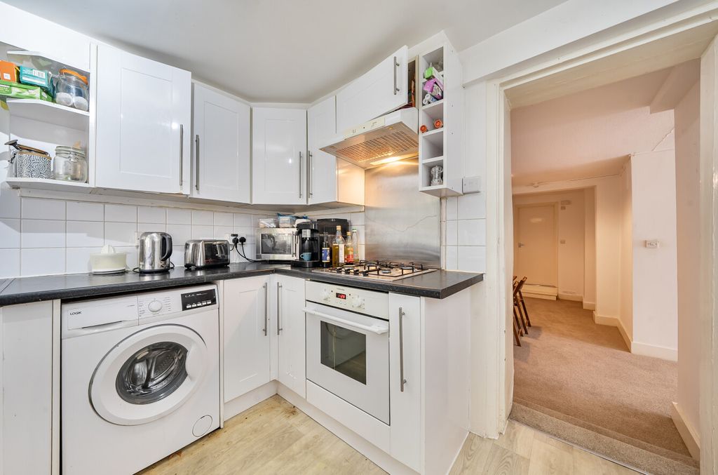 Additional image 9 of 1 bed flat for saleLower Camden, Chislehurst, Kent BR7