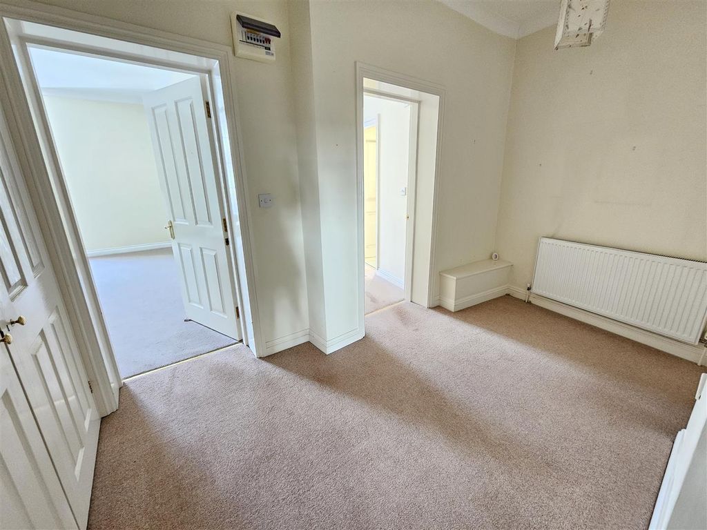 Additional image 10 of 2 bed flat for saleNewmarket Court, Tavistock PL19