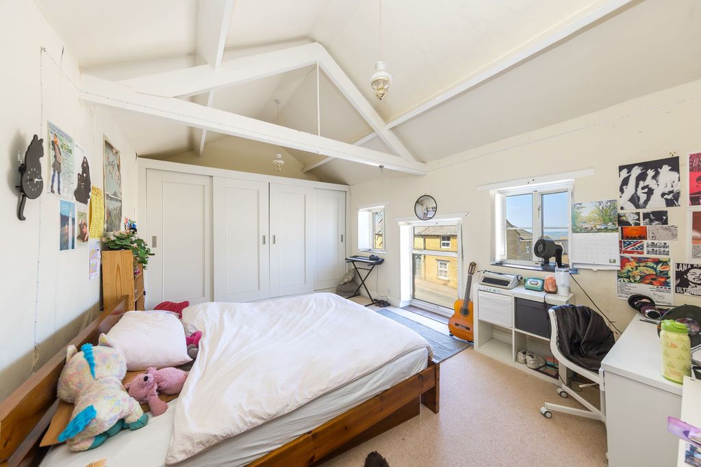 Additional image 15 of 6 bed detached house for saleAlbion Street, Chipping Norton OX7