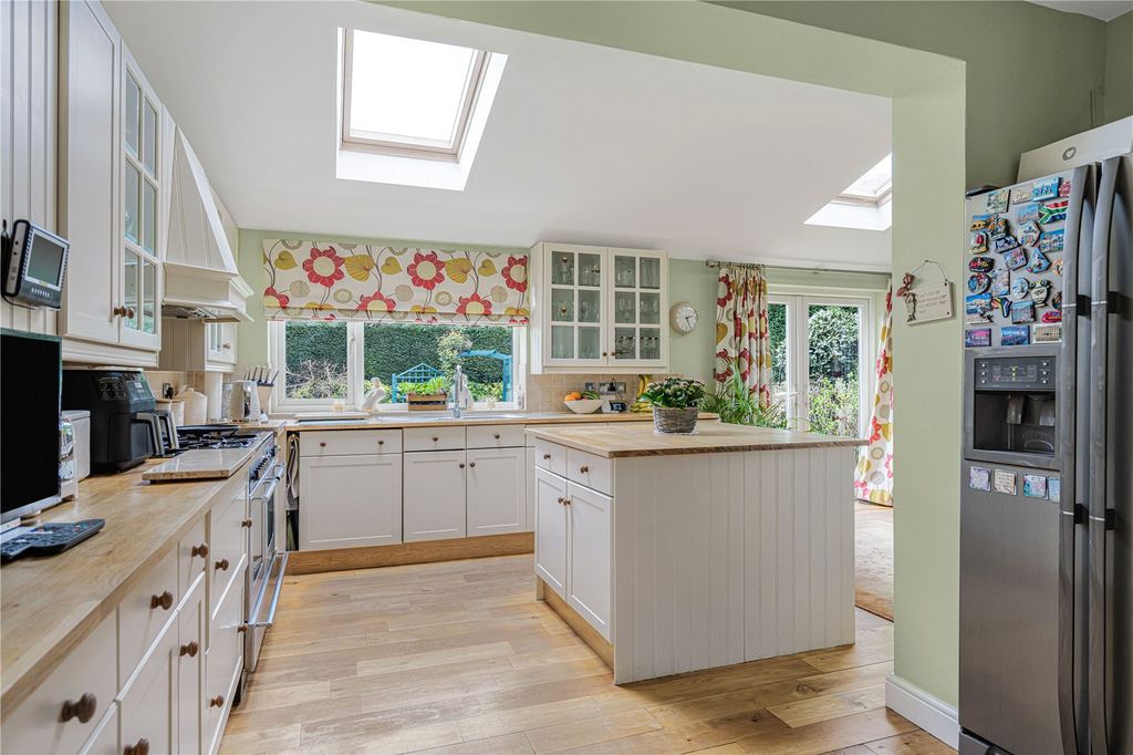 Additional image 4 of 4 bed detached house for saleOakley Lane, Chinnor, Oxfordshire OX39