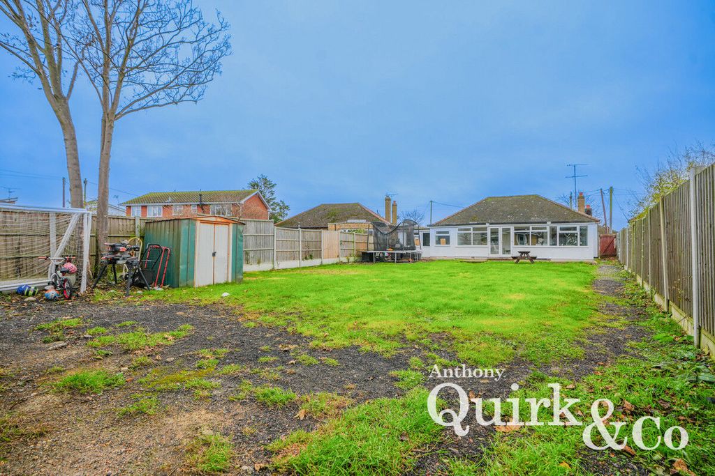 Additional image 19 of 4 bed detached bungalow for saleThe Parkway, Canvey Island SS8