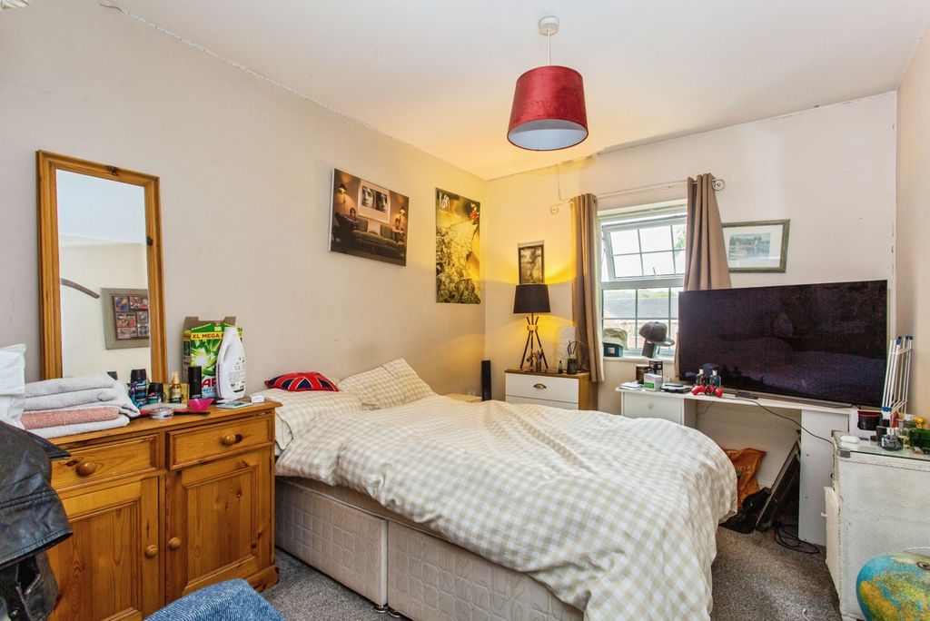 Additional image 8 of 2 bed flat for saleMaple House, Denham Wood Close, Chorley, Lancashire PR7