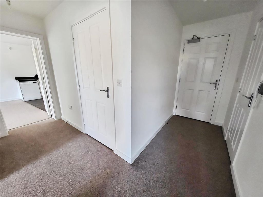 Additional image 10 of 2 bed flat for saleStarboard Crescent, Chatham ME4