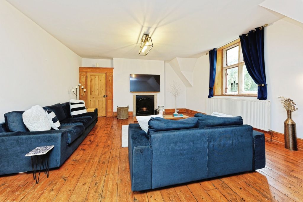 Additional image 7 of 3 bed flat for saleNew Dover Road, Canterbury, Kent CT1