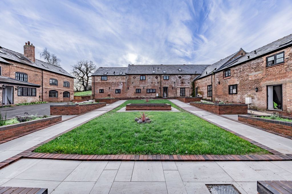 Additional image 10 of 5 bed barn conversion for saleMeadow Lane, Chester CH3