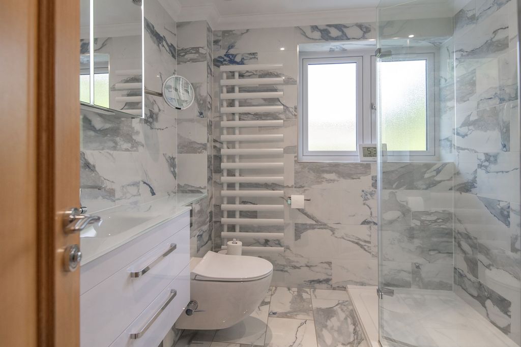 Additional image 14 of 5 bed detached house for saleRobin Hill Drive, Camberley GU15