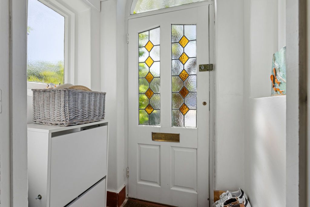 Additional image 29 of 4 bed semi-detached house for saleWhyke Road, Chichester PO19