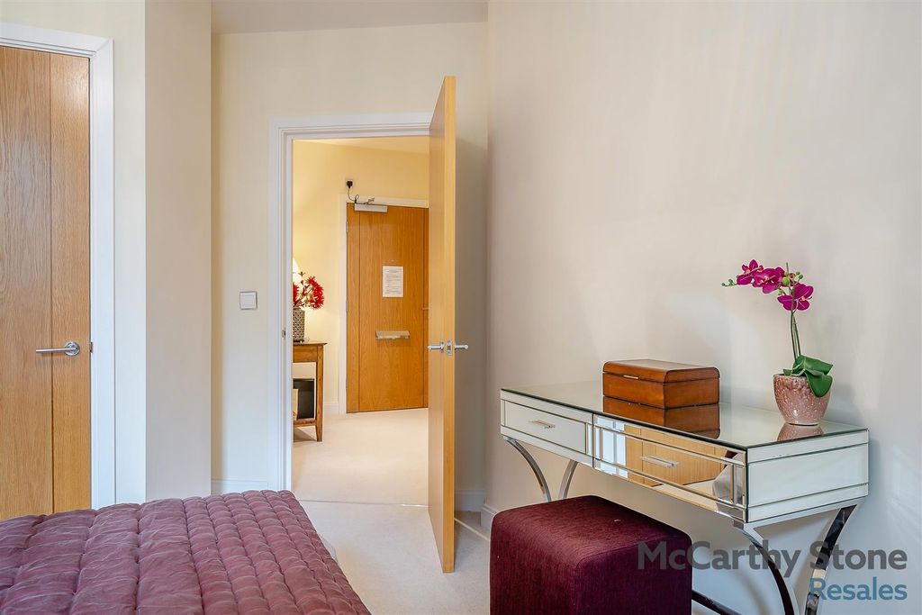 Additional image 20 of 1 bed flat for saleWatson Place, Trinity Road, Chipping Norton, Oxfordshire OX7