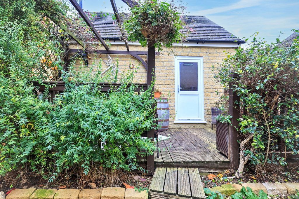 Additional image 22 of 5 bed detached house for saleBerryfield Way, Carterton OX18
