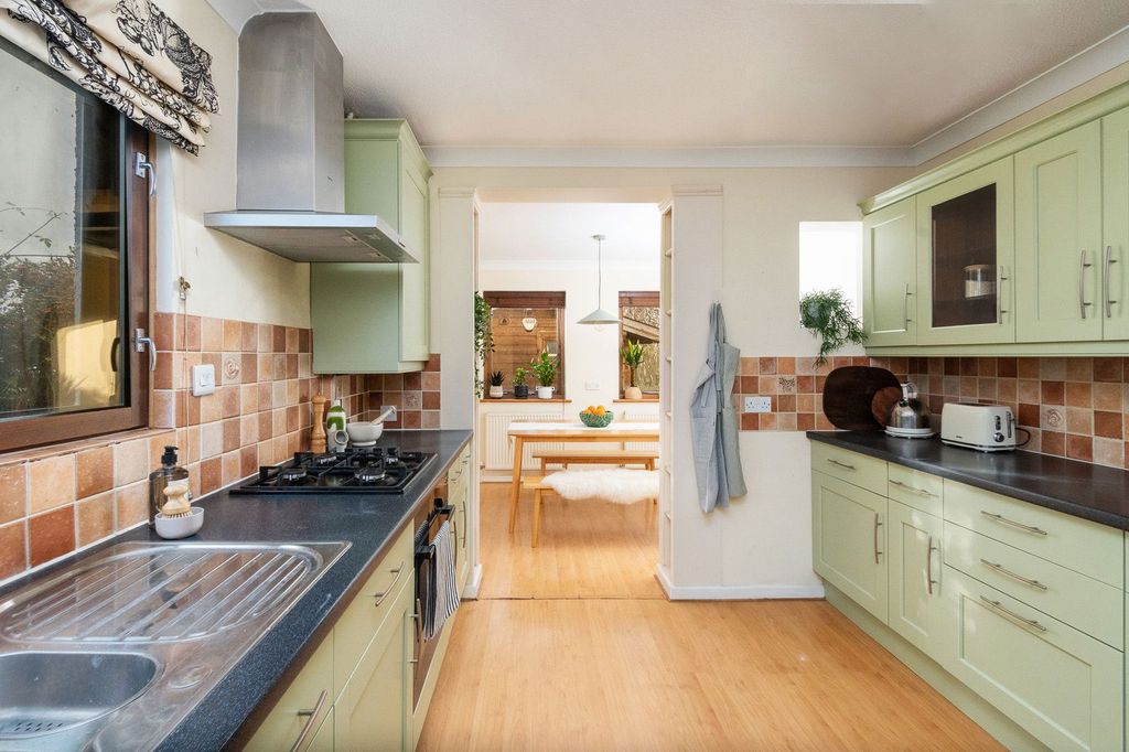 Additional image 11 of 5 bed semi-detached house for saleGrantchester Road, Cambridge CB3