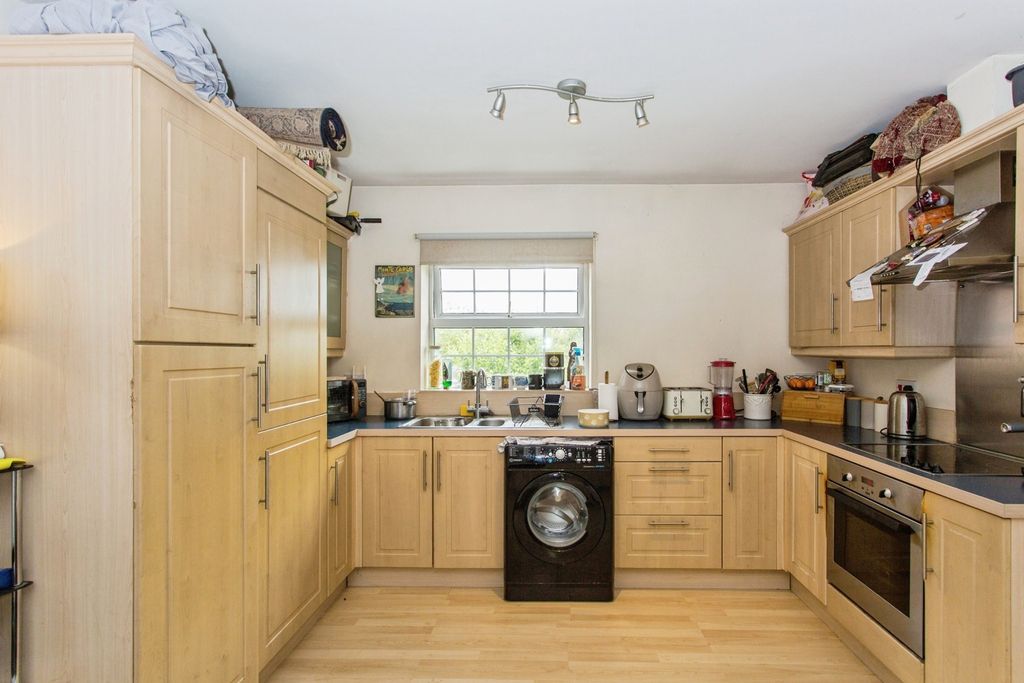 Additional image 3 of 2 bed flat for saleMaple House, Denham Wood Close, Chorley, Lancashire PR7