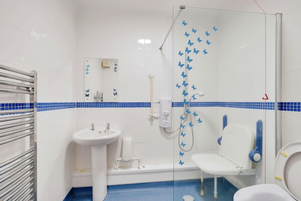 Additional image 7 of 1 bed flat for saleHomestour House, Christchurch BH23