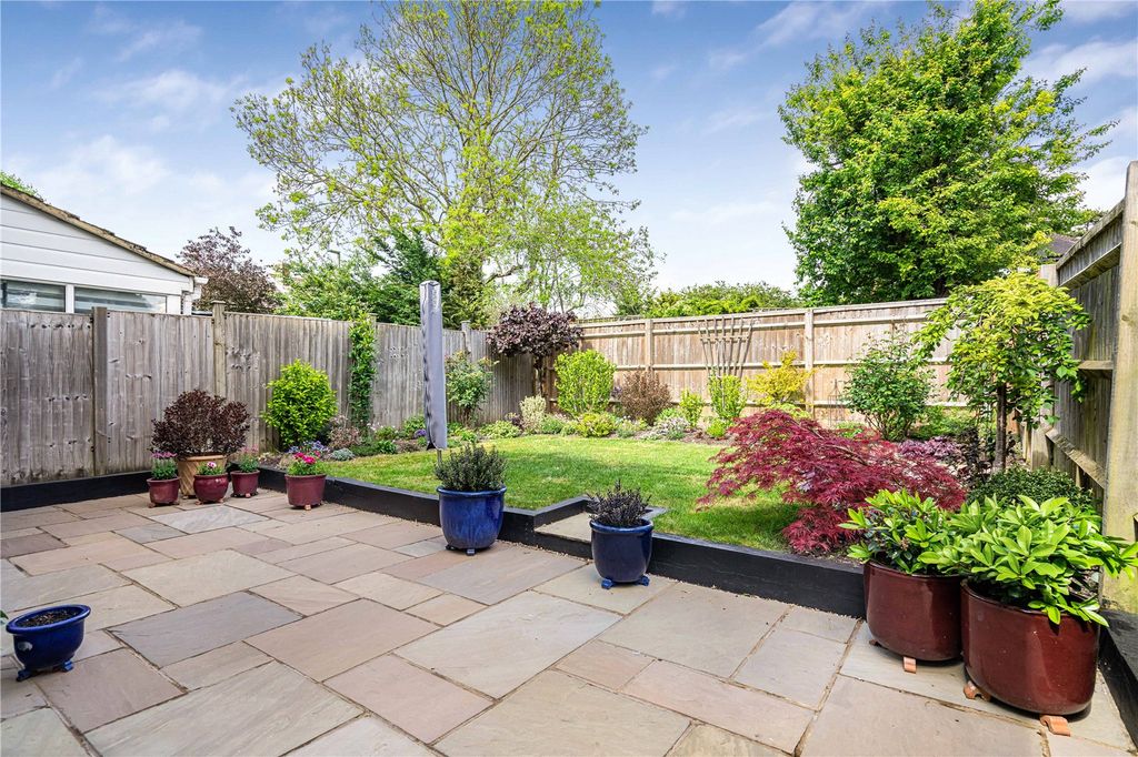 Additional image 2 of 3 bed semi-detached house for saleHillwerke, Chinnor, Oxfordshire OX39