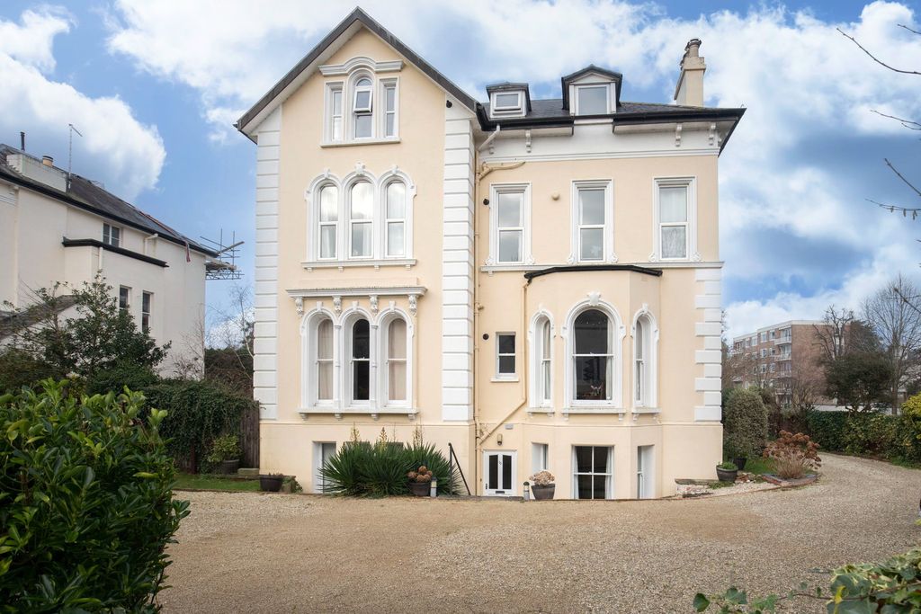 Additional image 3 of 11 bed detached house for saleMoorend Park Road, Cheltenham GL53