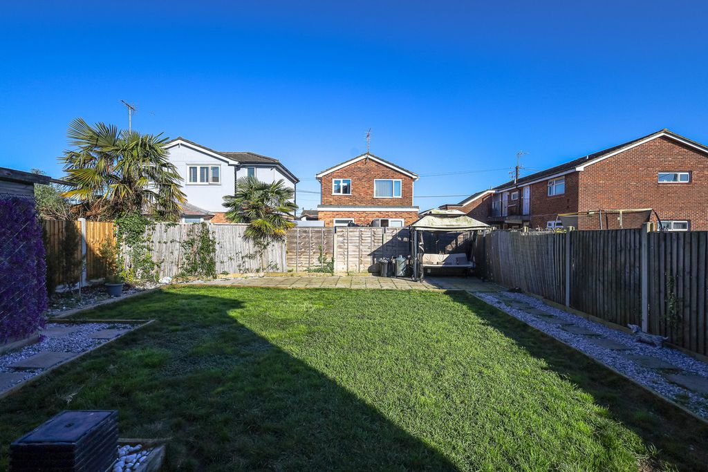 Additional image 24 of 5 bed semi-detached house for saleLylt Road, Canvey Island SS8