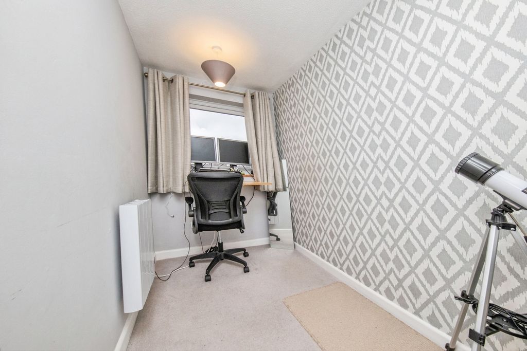 Additional image 13 of 2 bed flat for saleStation Road, Sudbury, Suffolk CO10