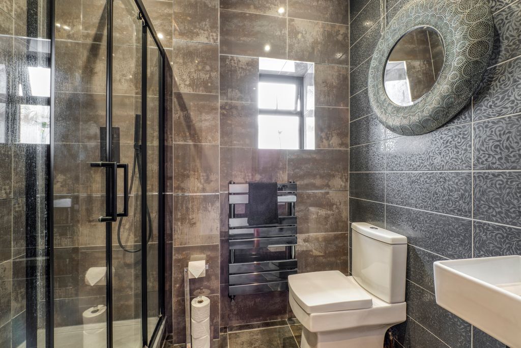 Additional image 27 of 5 bed detached house for saleCarshalton, Surrey SM5