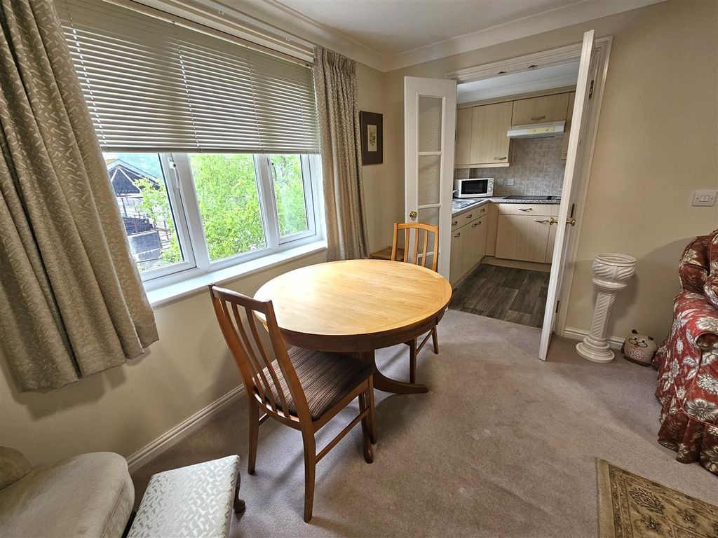 Additional image 6 of 1 bed flat for saleAbbey Rise, Tavistock PL19