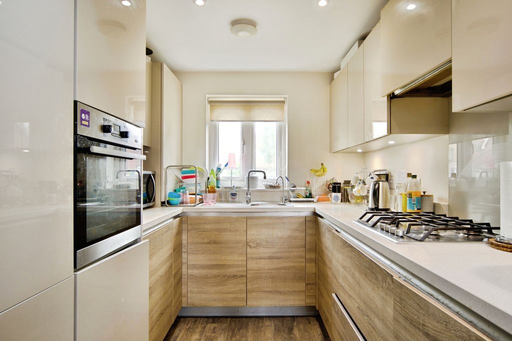 Additional image 8 of 4 bed end terrace house for saleAlderwood Terrace, Chigwell IG7