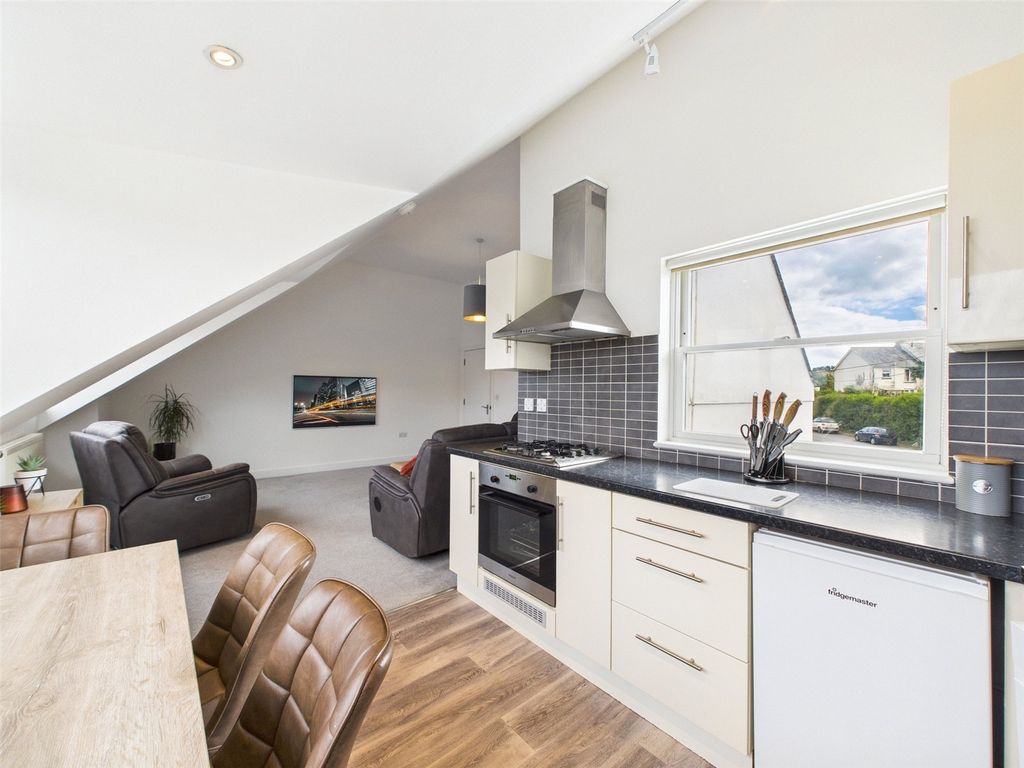 Additional image 10 of 2 bed flat for saleFernleigh Road, Wadebridge, Cornwall PL27
