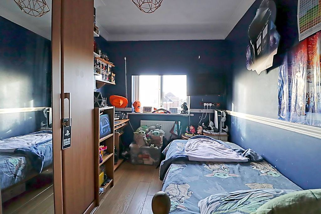 Additional image 17 of 4 bed detached house for saleThorney Bay Road, Canvey Island SS8
