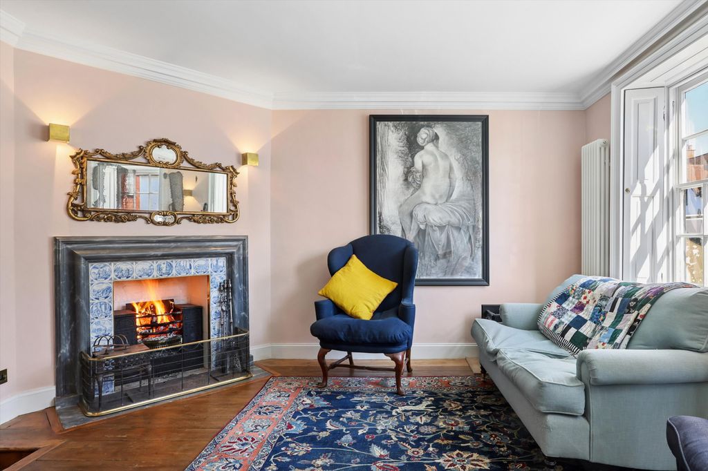 Additional image 4 of 5 bed link detached house for saleWindsor Street, Chertsey, Surrey KT16