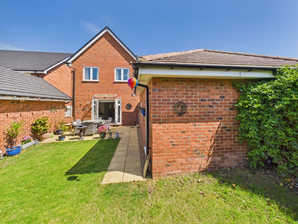 Additional image 6 of 3 bed detached house for saleMoor Close, Chinnor, Oxfordshire OX39