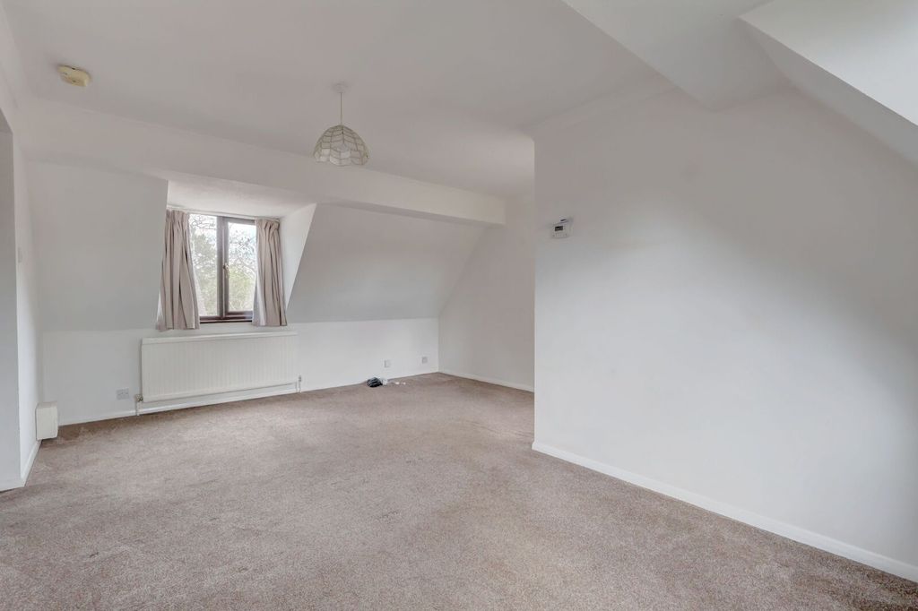 Additional image 6 of 1 bed flat for saleMalthouse Square, Princes Risborough, Buckinghamshire HP27