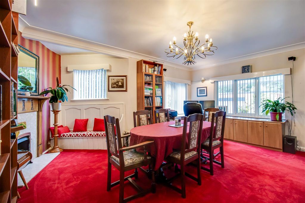 Additional image 10 of 5 bed detached house for saleFerrybridge Road, Castleford WF10