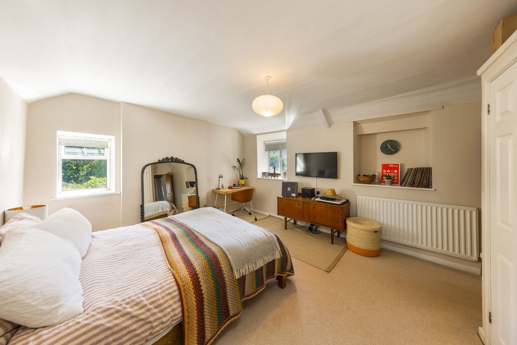 Additional image 19 of 6 bed detached house for saleAlbion Street, Chipping Norton OX7