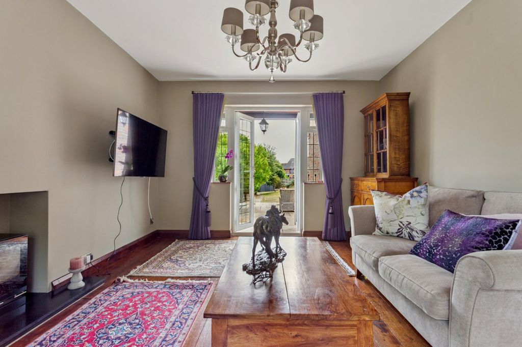 Additional image 10 of 4 bed detached house for saleLowndes Avenue, Chesham, Buckinghamshire HP5